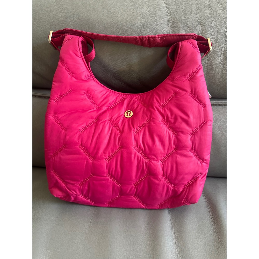 Lululemon Quilty Pleasures Shoulder Bag Mini Bramble Pink Puffer NWT LW9FXOS